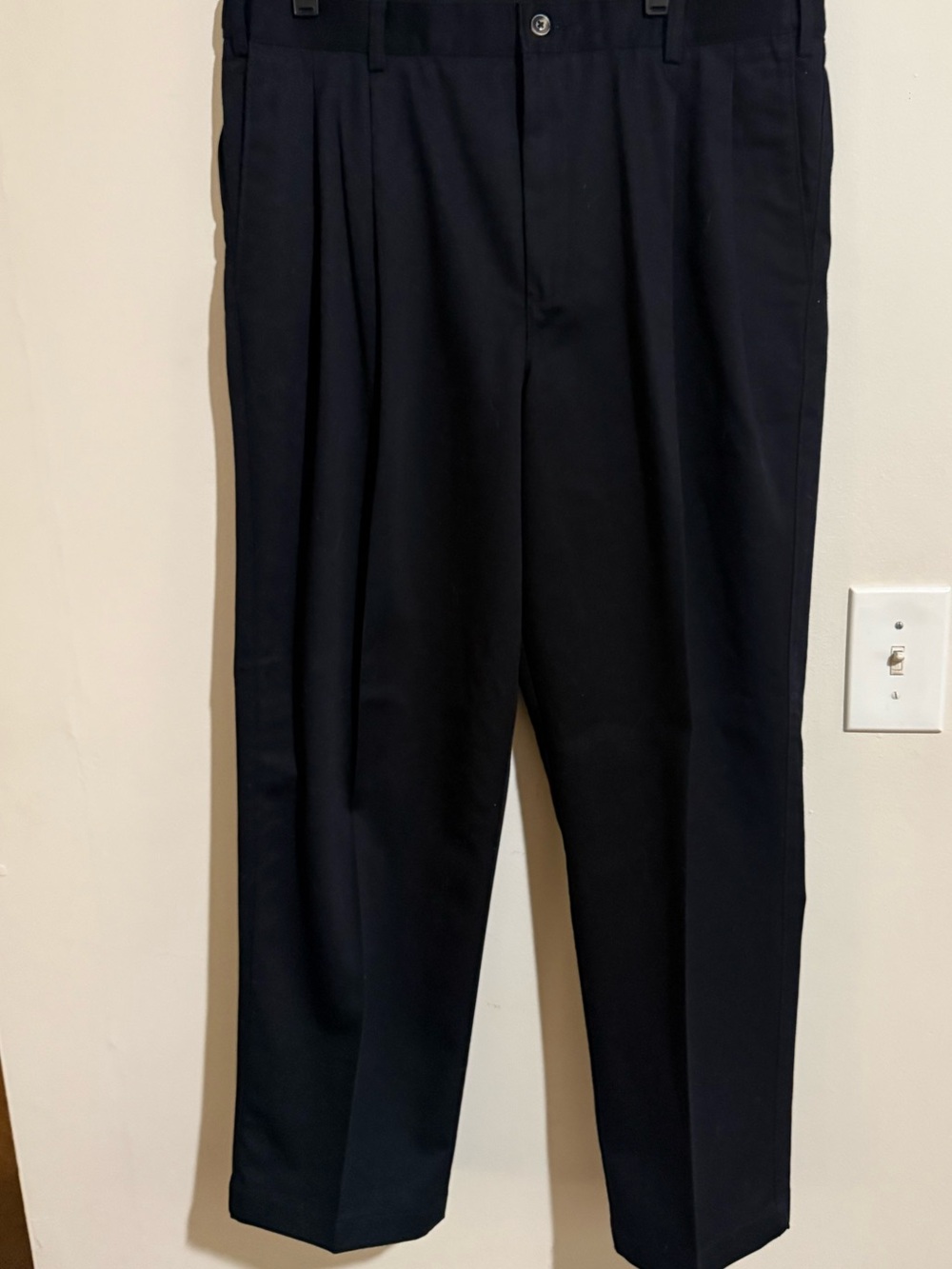 Tailored Men's Navy Chinos - Pleated Flat-Front Dress Pants